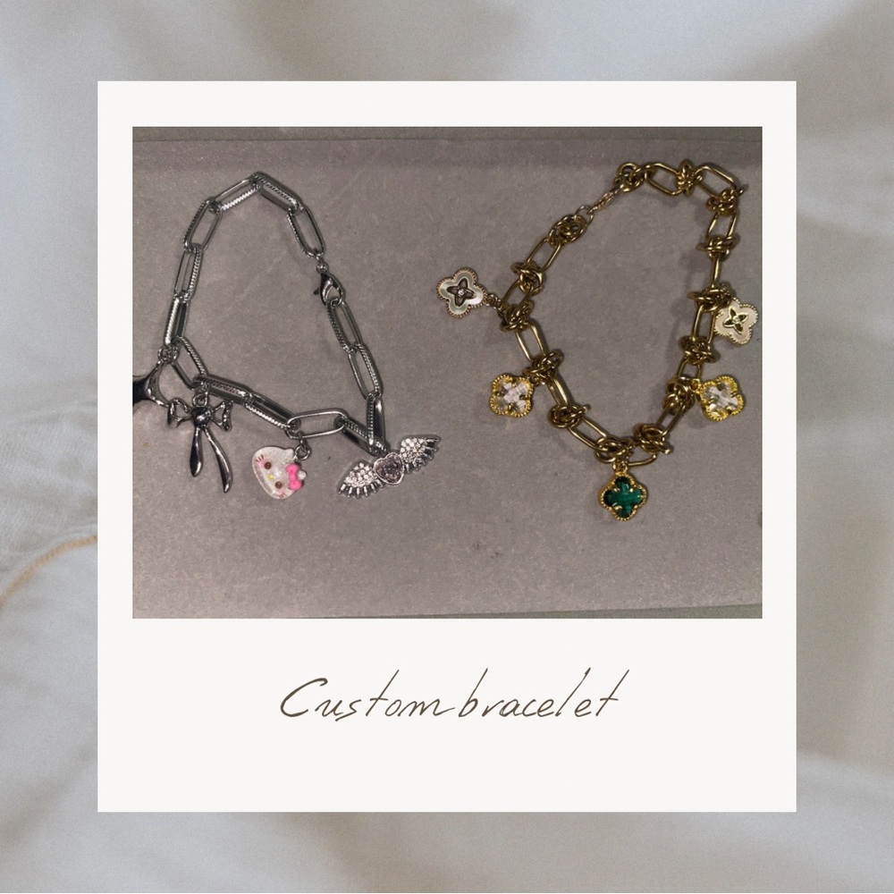 Custom bracelet 4 charms
